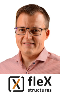 fleXロゴトーマスさん