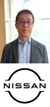 西村さん日産ロゴ