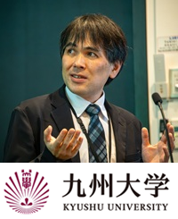 下山さん九州大学ロゴ