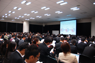 モバイルアプリの「内製化」を促進!~ サーバー開発不要!画面開発だけでデータベース自動生成・サーバーサイド構築不要な仕組み ~